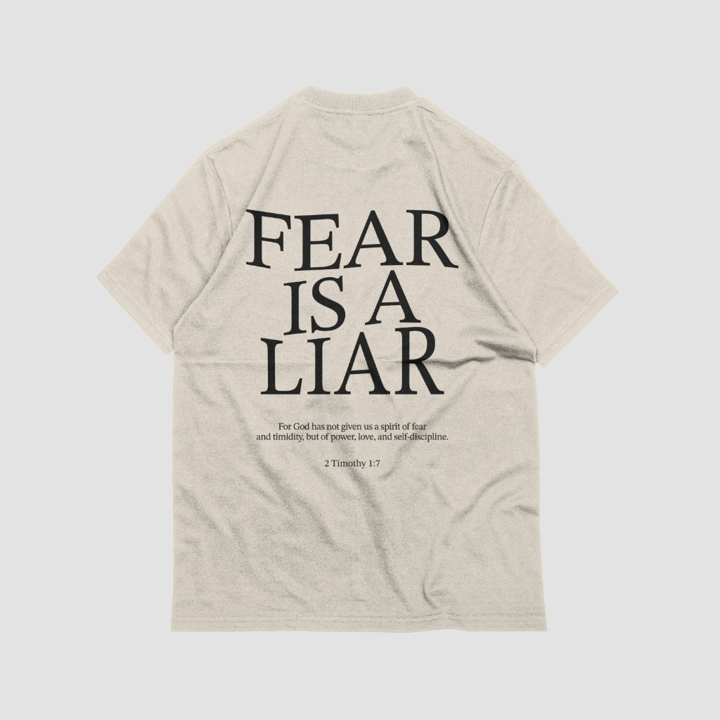 Fear is a liar || Short sleeve tee