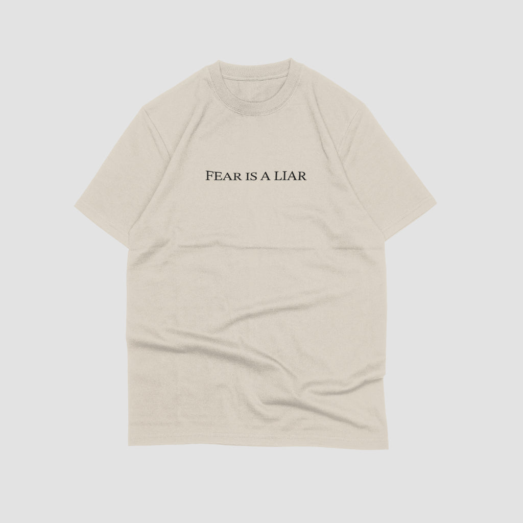 Fear is a liar || Short sleeve tee